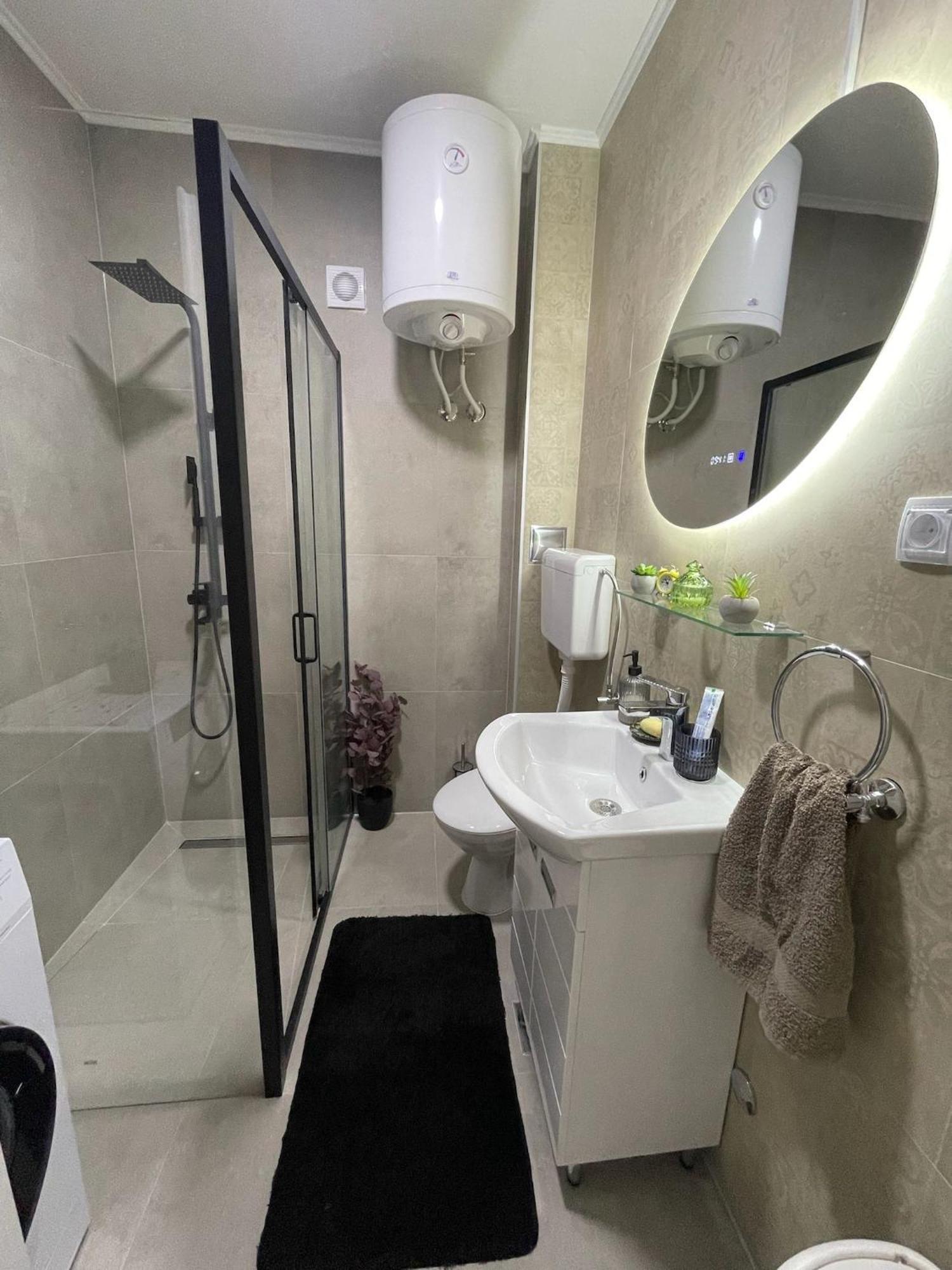 Apartman Avenia Нови-Сад Экстерьер фото
